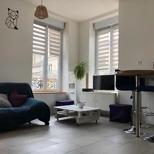 Joli Au Centre De Lyon